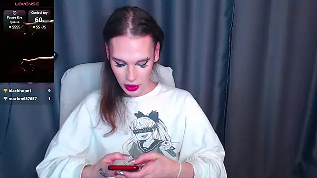 Cassie Bae online show from 2, 2, 2025