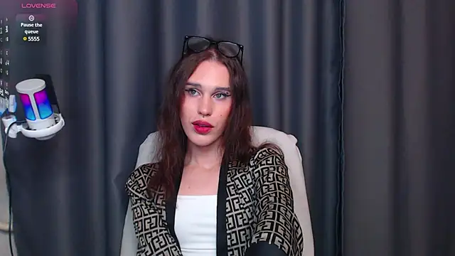 Cassie Bae online show from 20, 2, 2025