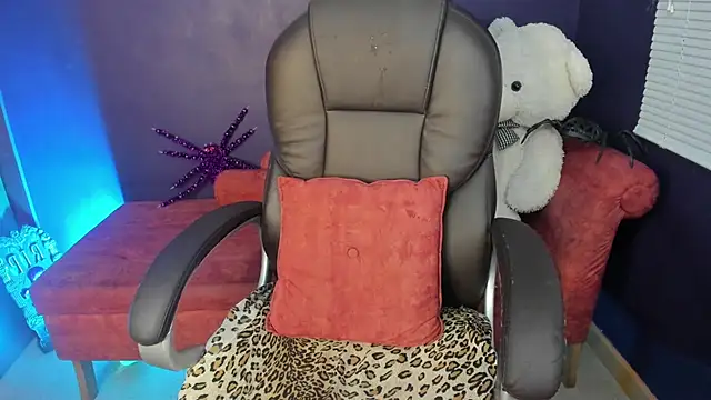 milufontier online show from 22, 10, 2025