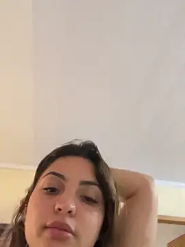 Nicollygriu online show from 1, 12, 2025