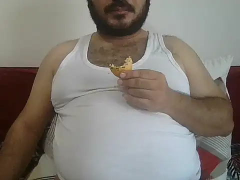 Snapshot of UrfavSlaveBitch chatting on 24, 5, 2026 UrfavSlaveBitch online show from 24, 5, 2026