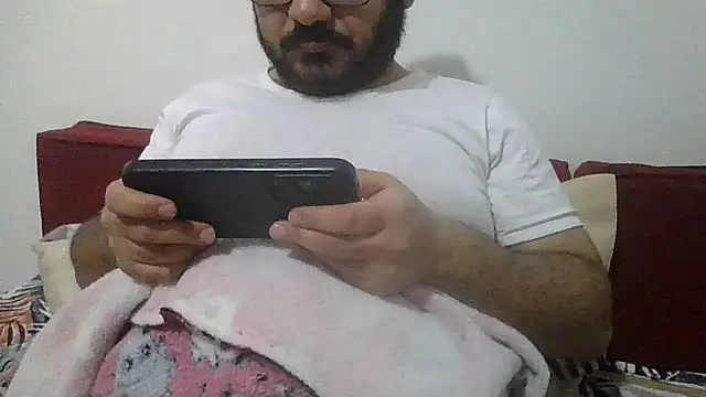 UrfavSlaveBitch online show from 9, 3, 2026
