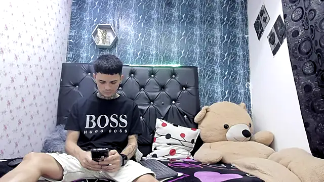 exotic hot couple online show from 27, 2, 2026