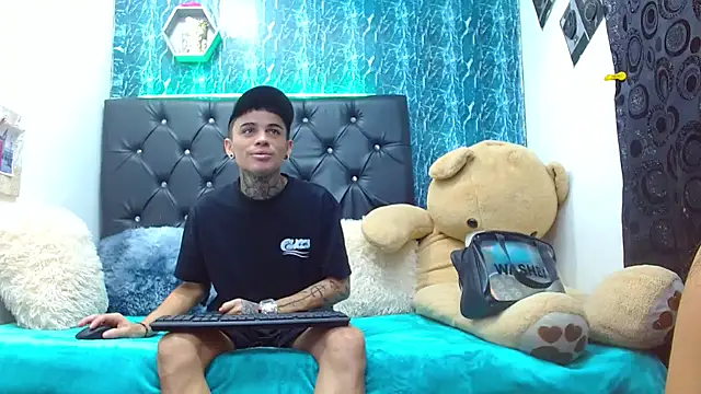 exotic hot couple online show from 16, 3, 2025