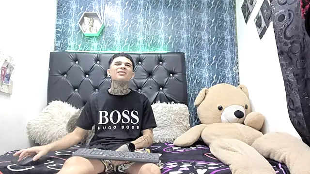 exotic hot couple online show from 14, 12, 2025