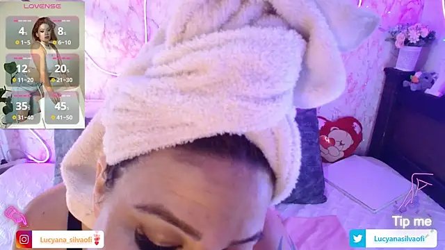 LucyanaSilva online show from 15, 10, 2025