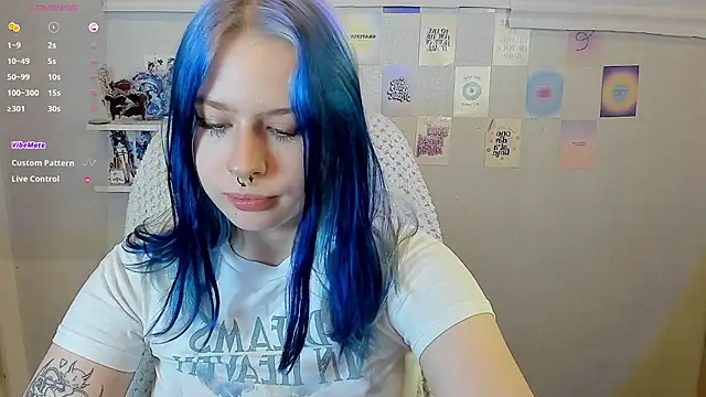 tender kiitty online show from 25, 9, 2025