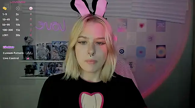 tender kiitty online show from 25, 1, 2025