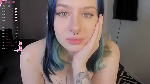 Snapshot of tender_kiitty chatting on 4, 2, 2026 tender kiitty online show from 4, 2, 2026