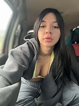 JulliaVegas online show from 17, 5, 2026
