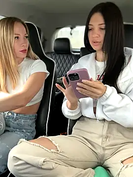 JulliaVegas online show from 28, 9, 2025