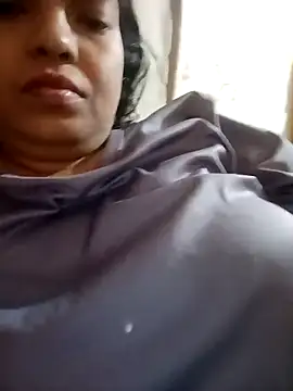 Snapshot of sunita-doll chatting on 3, 2, 2026 sunita-doll online show from 3, 2, 2026