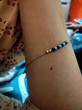 sunita-doll online show from 5, 3, 2025