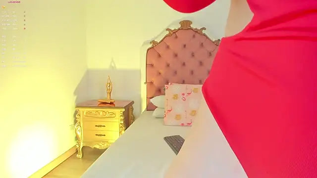 rebeca watsson online show from 4, 12, 2025