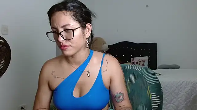 Sexy Lia  online show from 3, 2, 2026