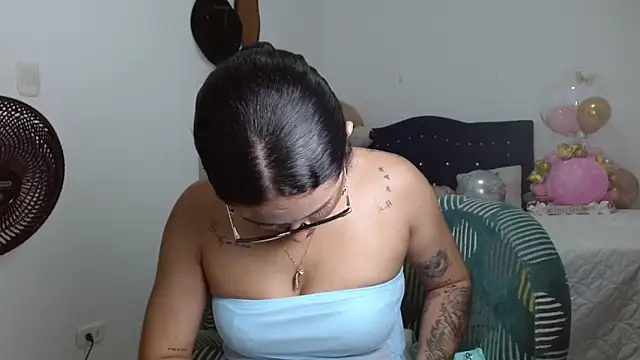 Sexy Lia  online show from 9, 2, 2026