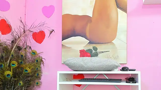 miss--flora online show from 9, 3, 2025