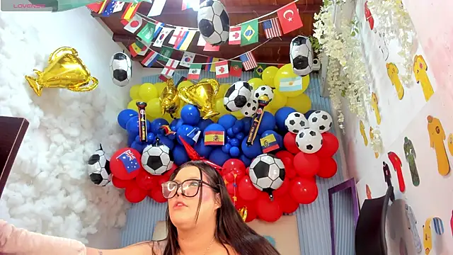 Snapshot of Danniela18_ chatting on 13, 7, 2026 Danniela18 online show from 13, 7, 2026