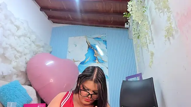 Danniela18  online show from 15, 5, 2026