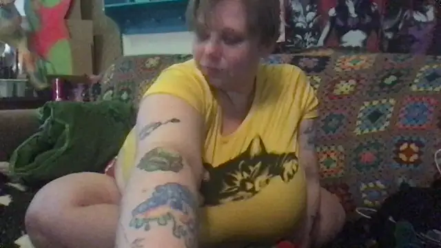 SleazeLouize online show from 29, 4, 2026