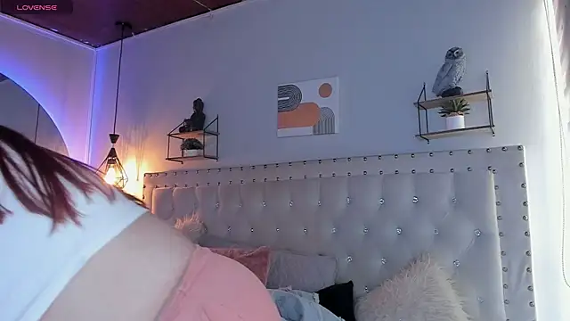 melanie hh online show from 17, 9, 2025