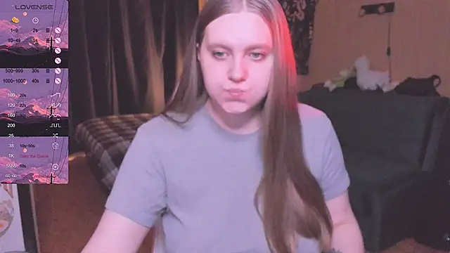 Alice Dreamgirl  online show from 15, 10, 2025