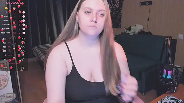 Alice Dreamgirl  online show from 30, 9, 2025