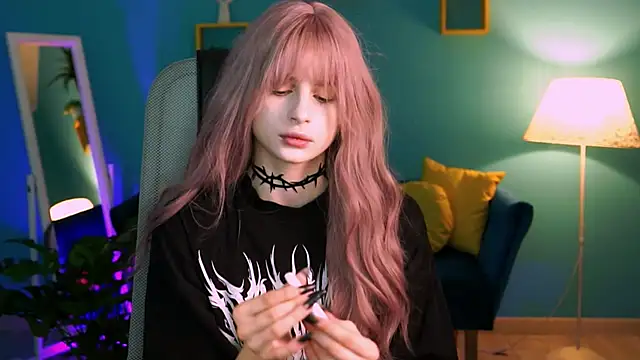 Snapshot of JadeCastle_ chatting on 18, 3, 2025 JadeCastle online show from 18, 3, 2025