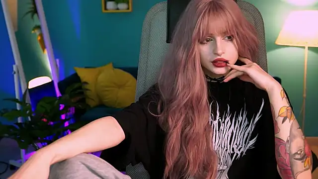 Snapshot of JadeCastle_ chatting on 18, 3, 2025 JadeCastle online show from 18, 3, 2025