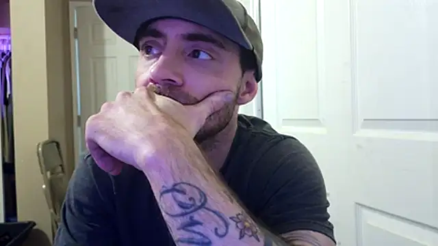 Huntzg23 online show from 3, 4, 2026