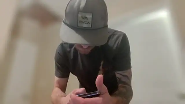 Huntzg23 online show from 14, 1, 2026