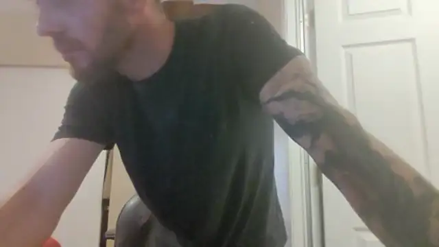 Snapshot of Huntzg23 chatting on 6, 6, 2026 Huntzg23 online show from 6, 6, 2026