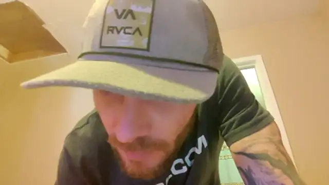 Huntzg23 online show from 28, 11, 2025