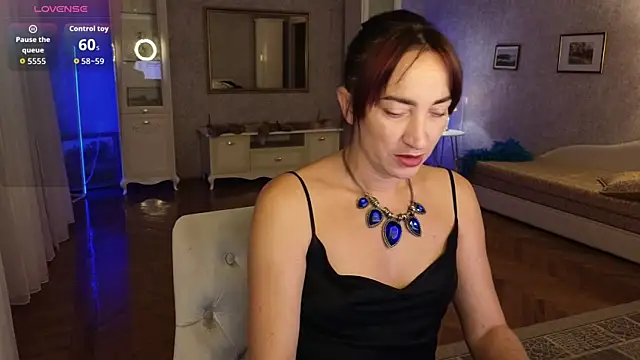 AnneHaddaway online show from 13, 9, 2025