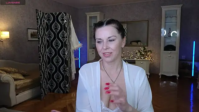 LinaJoy online show from 8, 5, 2026