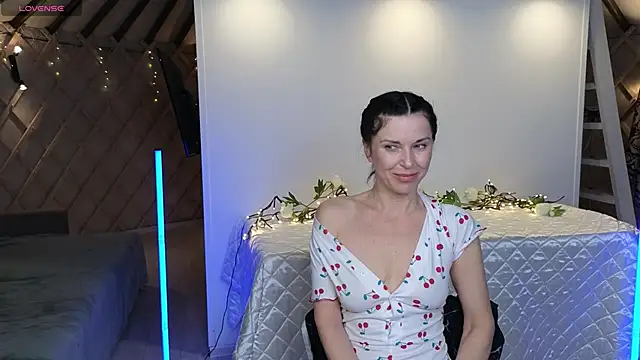 LinaJoy online show from 31, 5, 2026