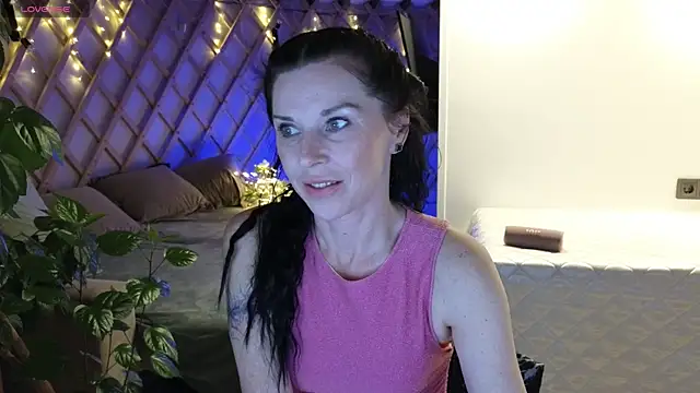 Snapshot of LinaJoy chatting on 24, 6, 2026 LinaJoy online show from 24, 6, 2026