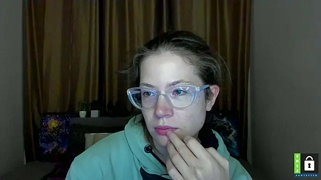 Alicia redfollow online show from 26, 10, 2025