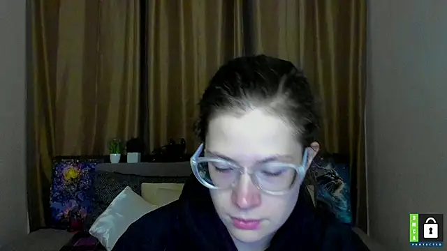 Alicia redfollow online show from 19, 10, 2025