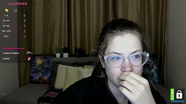 Alicia redfollow online show from 10, 10, 2025