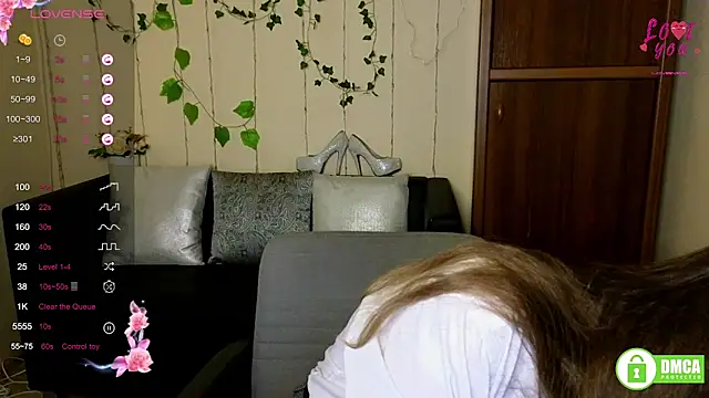 Alicia redfollow online show from 21, 9, 2025