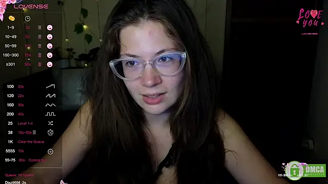 Alicia redfollow online show from 11, 9, 2025