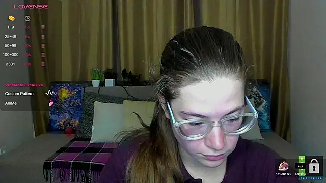 Alicia redfollow online show from 14, 10, 2025