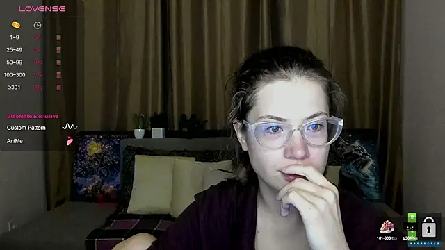 Alicia redfollow online show from 7, 10, 2025