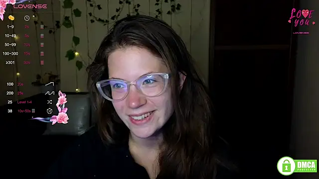 Alicia redfollow online show from 26, 9, 2025