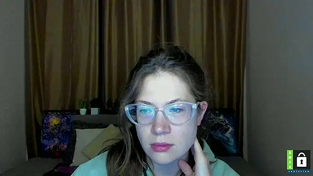 Alicia redfollow online show from 25, 10, 2025