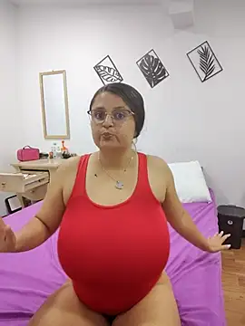 Miss balloonsmila online show from 7, 3, 2025