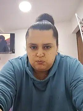 Miss balloonsmila online show from 28, 11, 2025