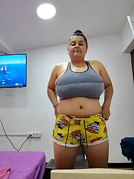 Miss balloonsmila online show from 5, 10, 2025