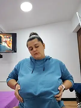 Miss balloonsmila online show from 23, 11, 2025